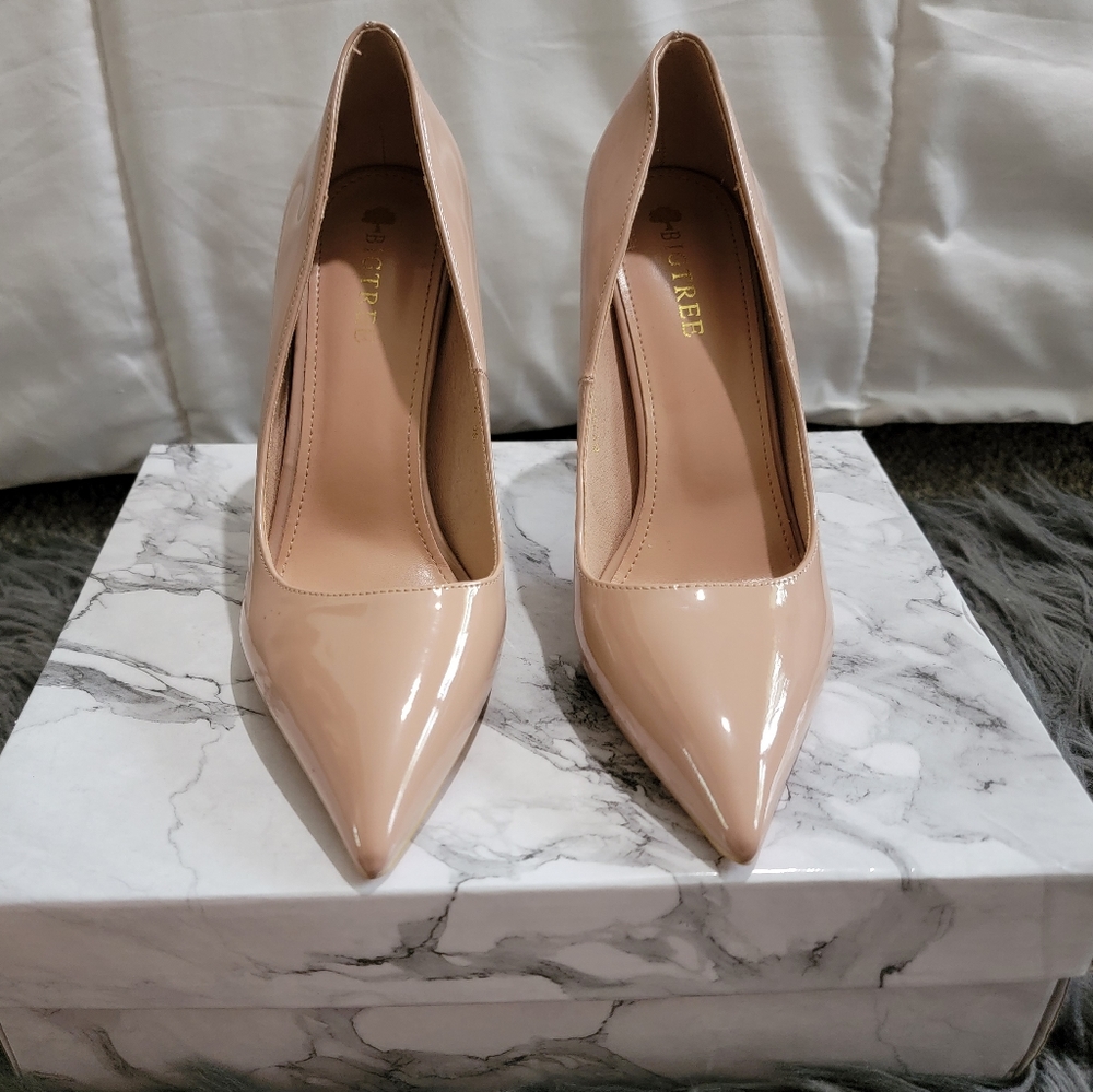 Nude Heels - Picture 3 of 9